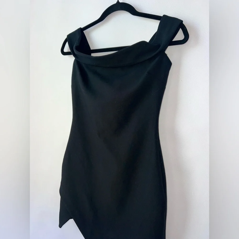 Elizabeth & James Martika Little Mini Black Dress Size‎ 2 Anthropologie